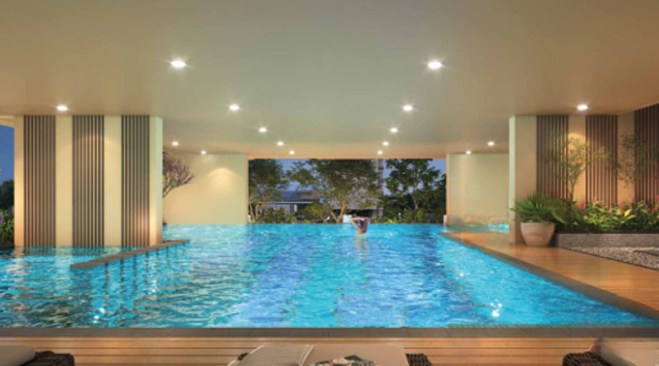 Latitude-The-sequel-Swimming-pool